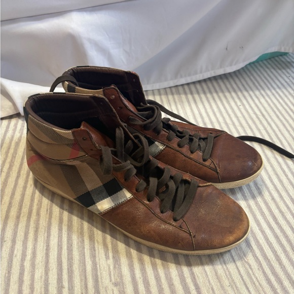 Burberry Mens High Top Sneaker - Picture 2 of 13